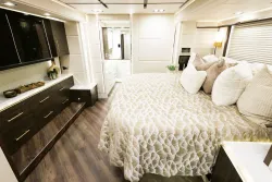 2026 Emerald Prevost H3-45 Triple Slide | Thumbnail Photo 15 of 29