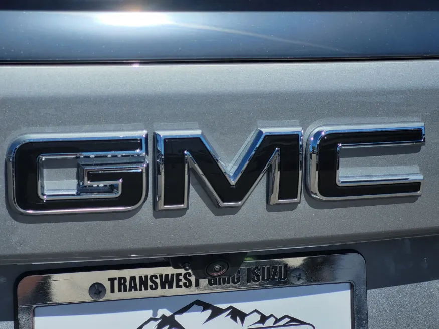 2026 GMC Yukon AT4 | Photo 10 of 25