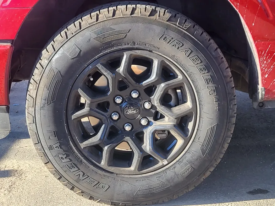 2024 Ford F-150 XLT | Photo 2 of 5