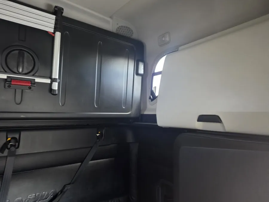 2023 Freightliner Cascadia 126 | Photo 16 of 22
