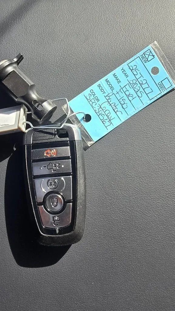 2025 Ford F-150 | Photo 24 of 32