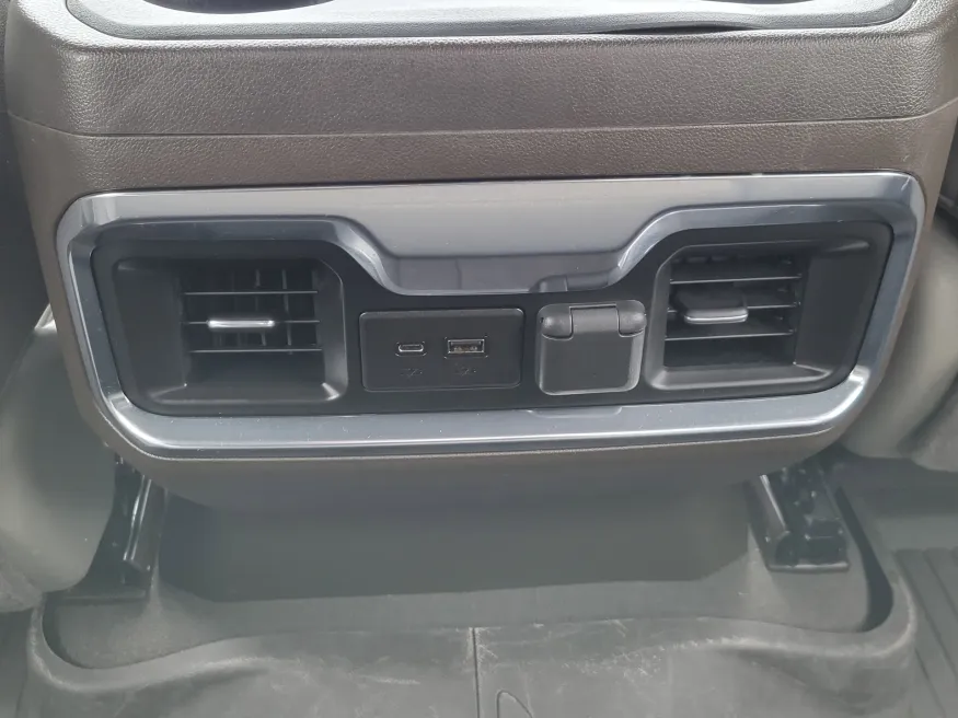 2022 Chevrolet Silverado 2500HD LTZ | Photo 33 of 36