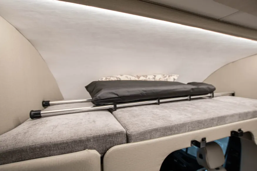 2026 Tiffin Wayfarer 25XLW | Photo 9 of 16