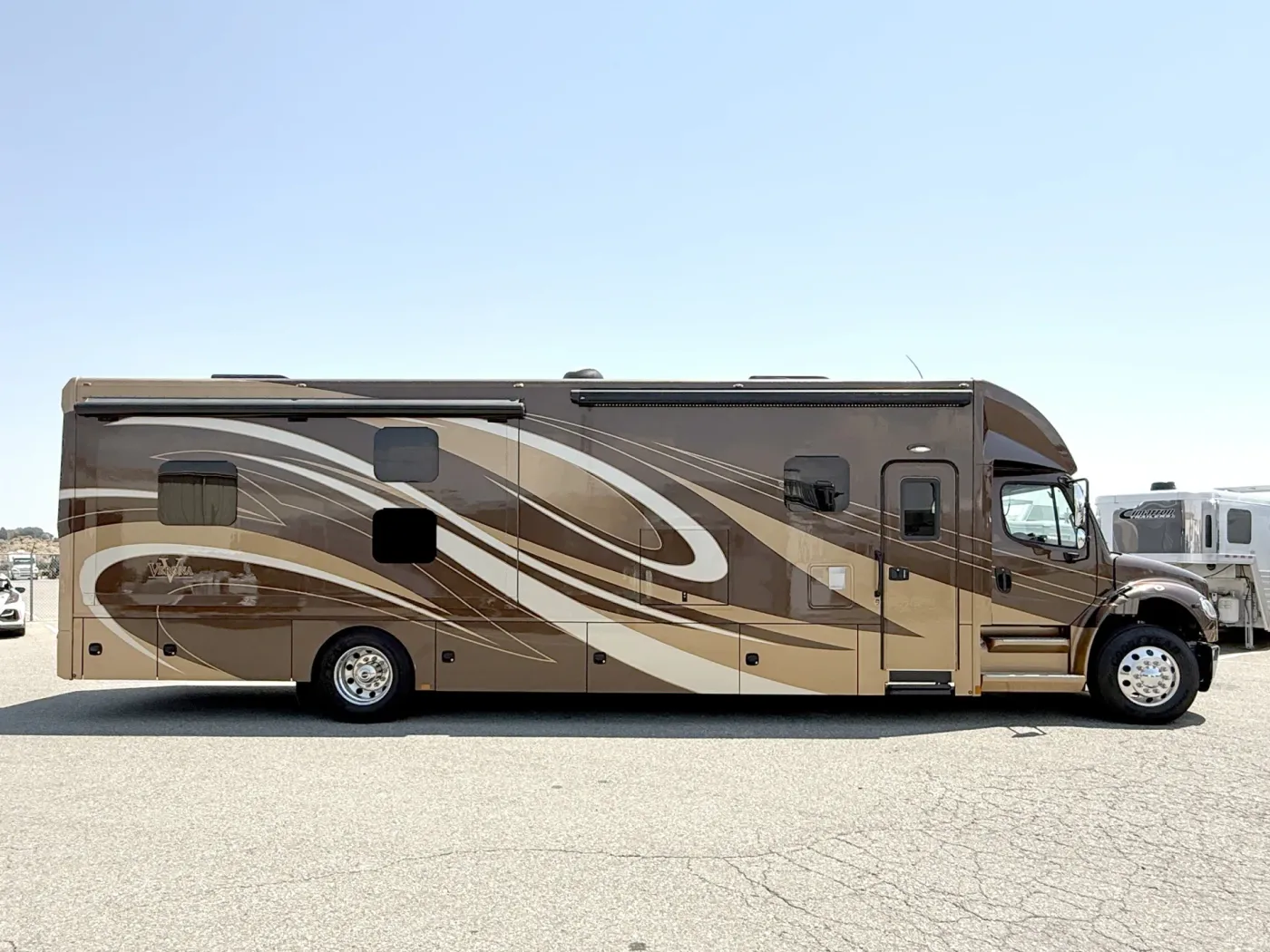 2016 Renegade Verona 40VBH | Photo 2 of 27