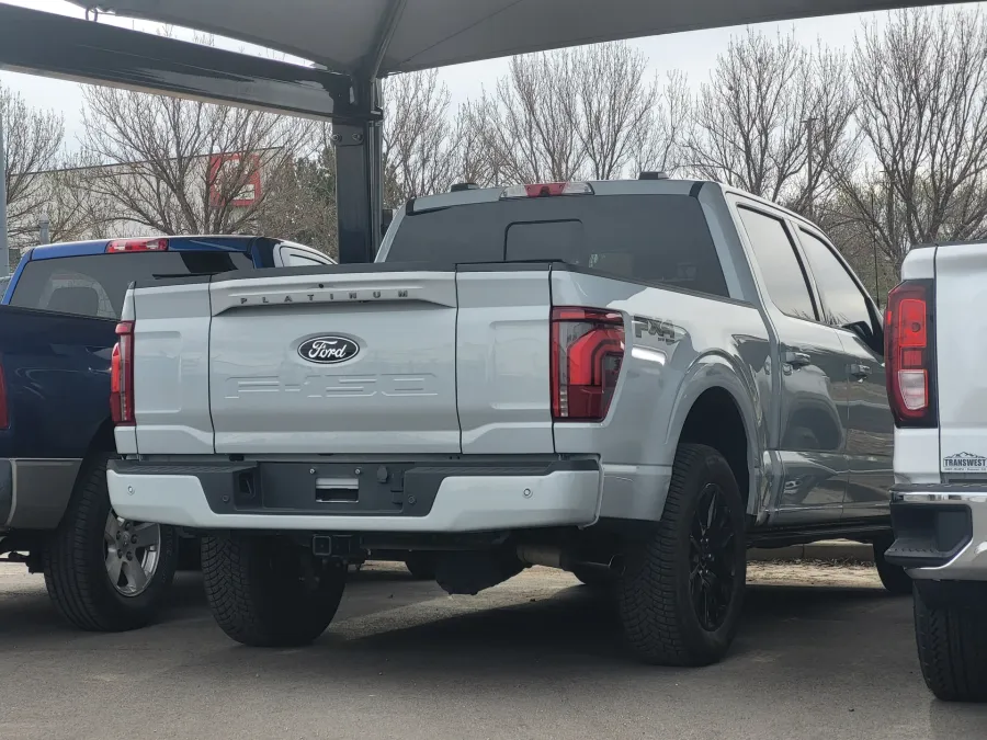 2024 Ford F-150 Platinum | Photo 3 of 5