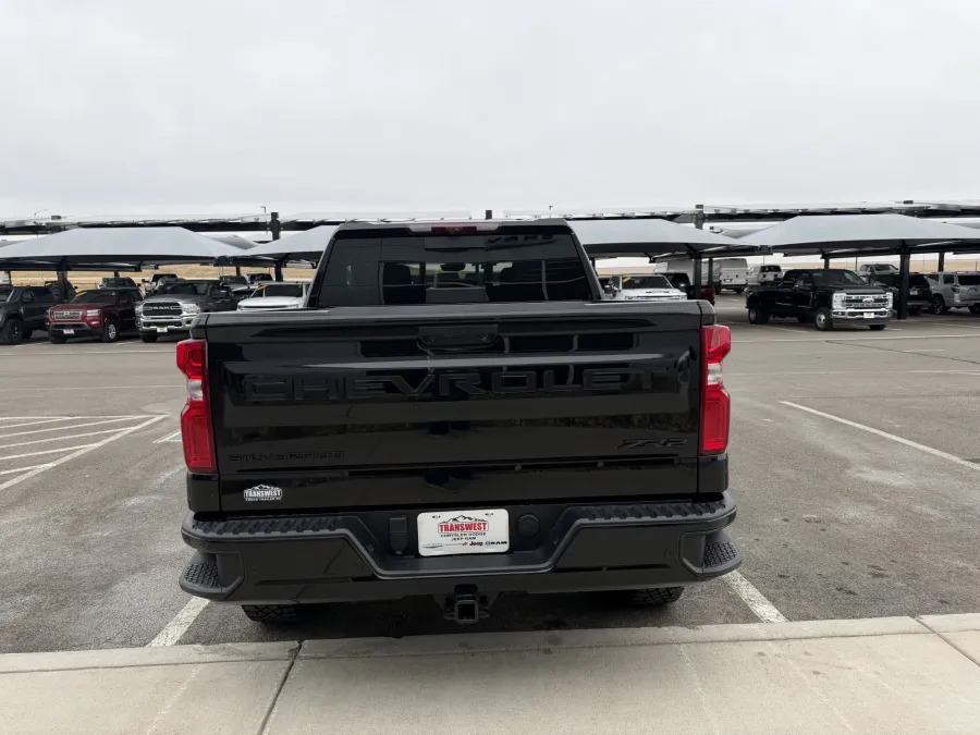 2024 Chevrolet Silverado 1500 ZR2 | Photo 5 of 20