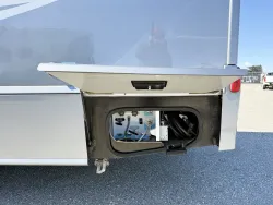 2019 Winnebago Navion 24J | Thumbnail Photo 21 of 24