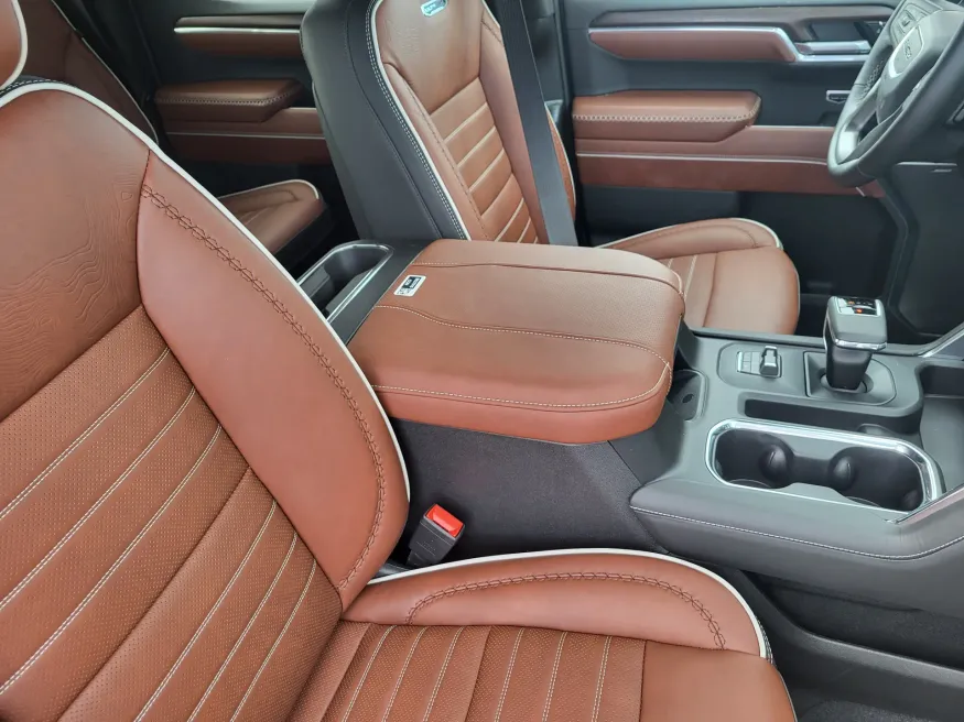 2026 GMC Sierra 1500 Denali Ultimate | Photo 12 of 27