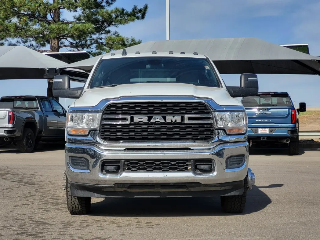 2024 RAM 3500 Chassis Cab SLT 