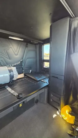 2025 Western Star 49X | Thumbnail Photo 36 of 44