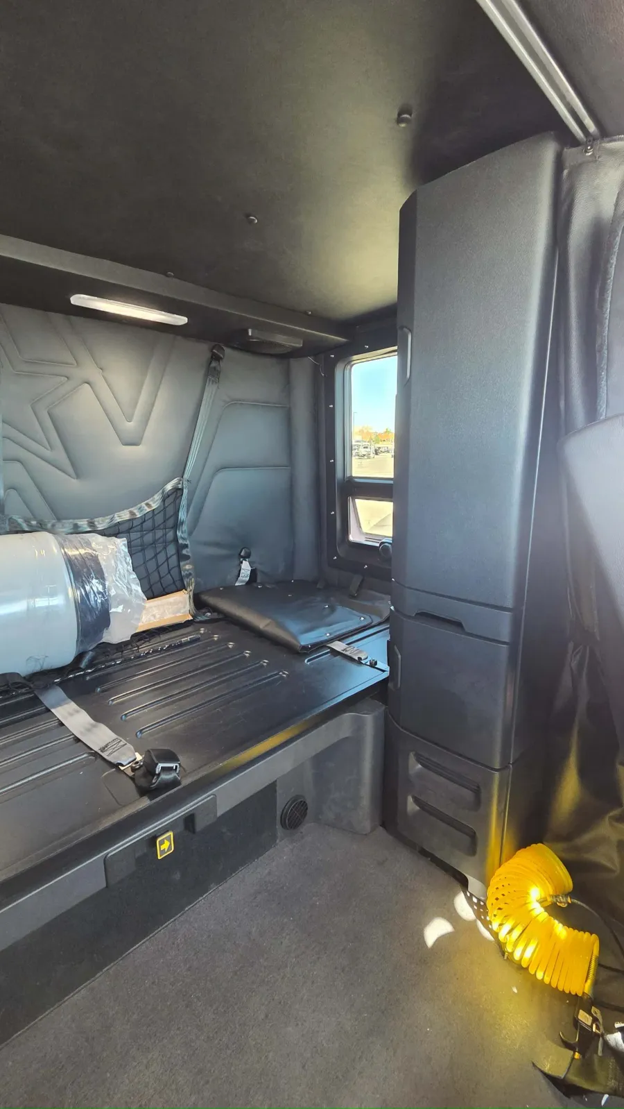 2025 Western Star 49X | Photo 36 of 44