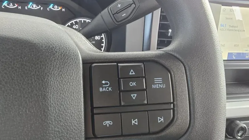 2026 Ford Super Duty F-600 | Photo 14 of 25