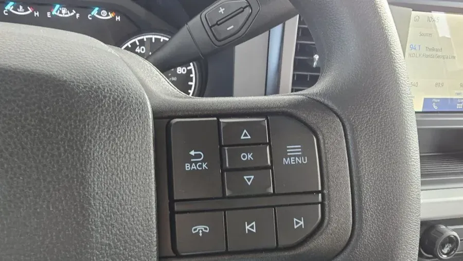 2026 Ford Super Duty F-600 | Photo 14 of 25