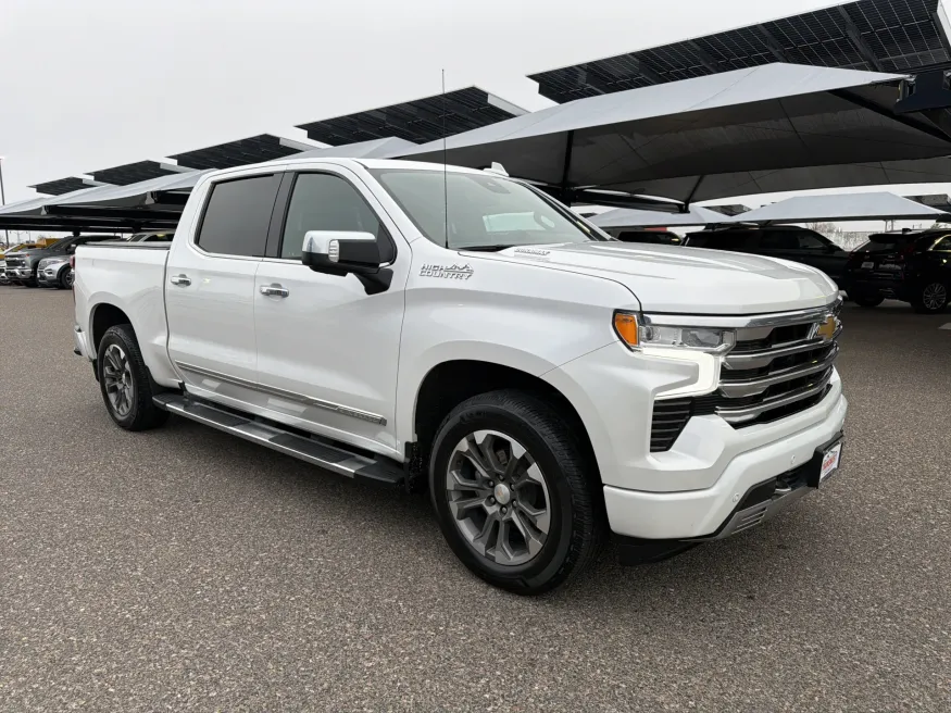 2024 Chevrolet Silverado 1500 High Country | Photo 6 of 19