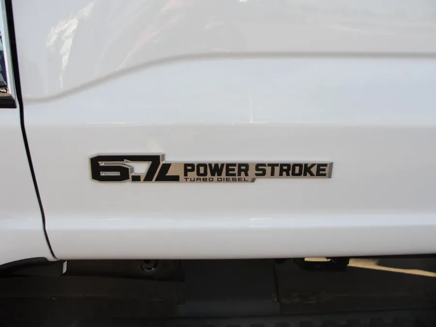 2026 Ford F-350 | Photo 7 of 16