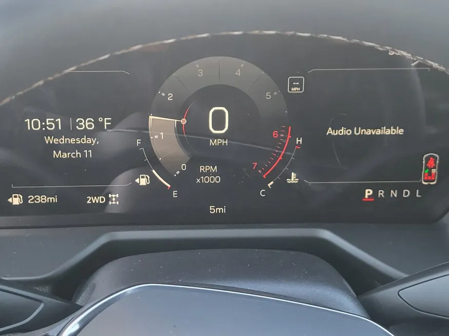 2026 GMC Acadia AT4 | Photo 13 of 27