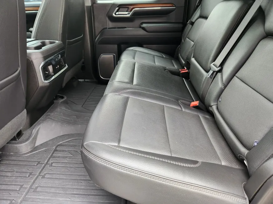 2024 GMC Sierra 1500 Denali | Photo 10 of 28