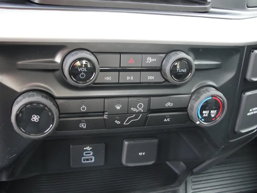 2026 Ford F-350 | Photo 11 of 16