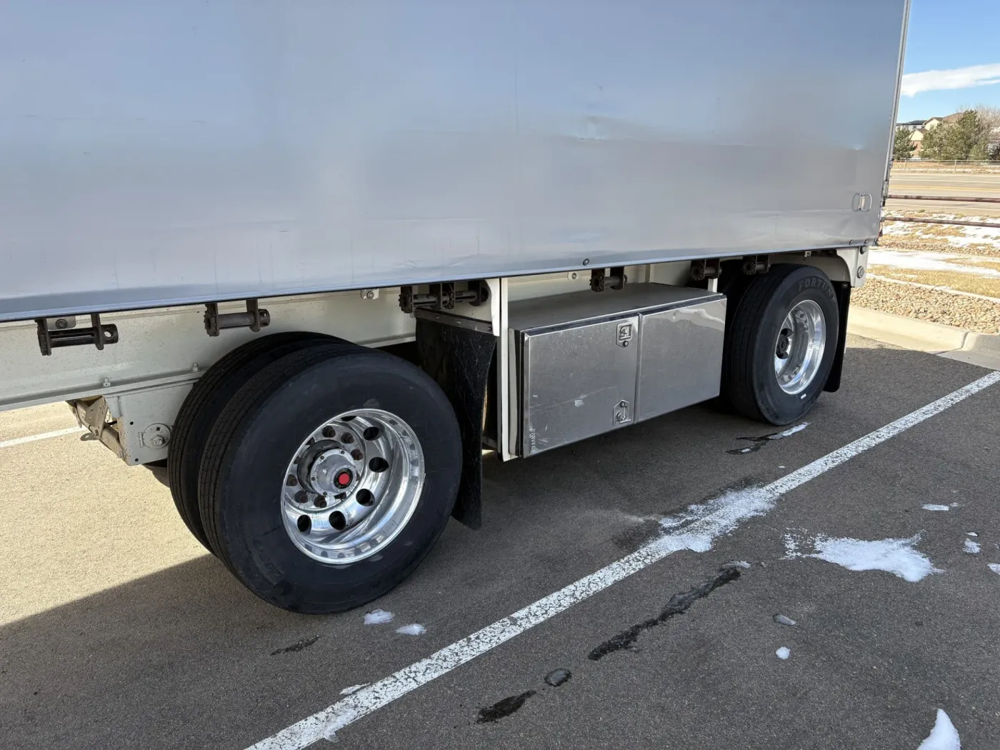 2011 MAC Flatbed | Photo 3 of 17