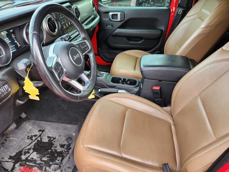 2021 Jeep Wrangler Unlimited Rubicon | Photo 7 of 25