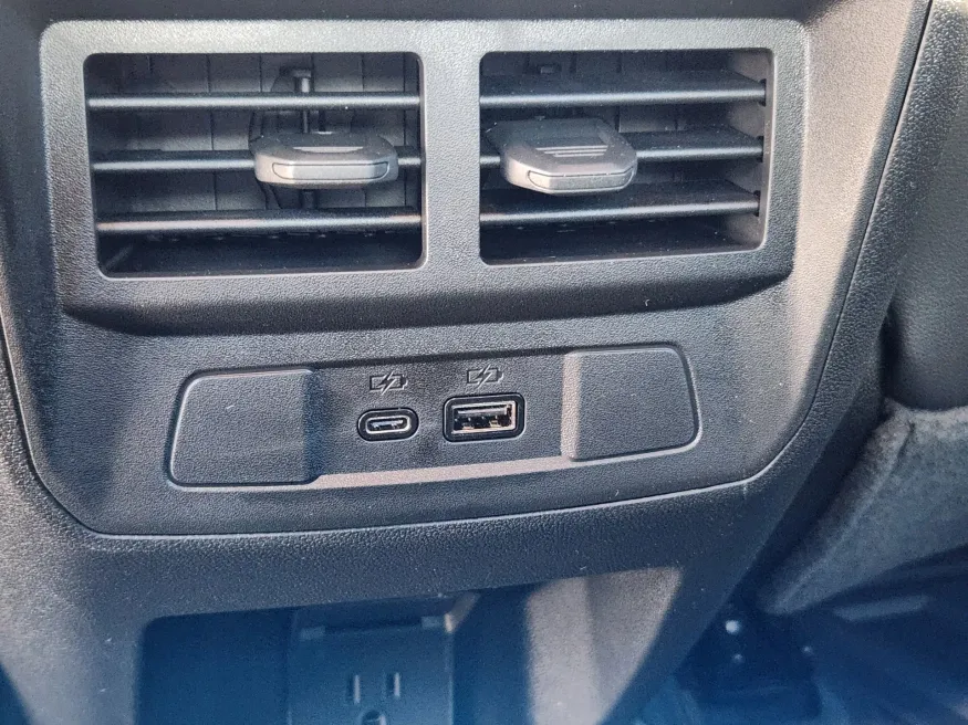 2026 GMC Canyon 4WD AT4X | Photo 21 of 25