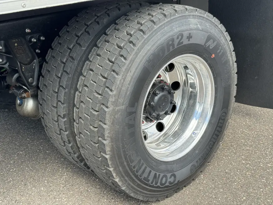 2026 Isuzu FVR | Photo 12 of 20