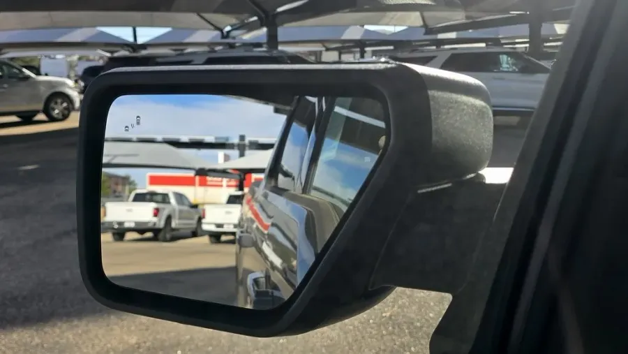 2025 Ford F-150 | Photo 11 of 31