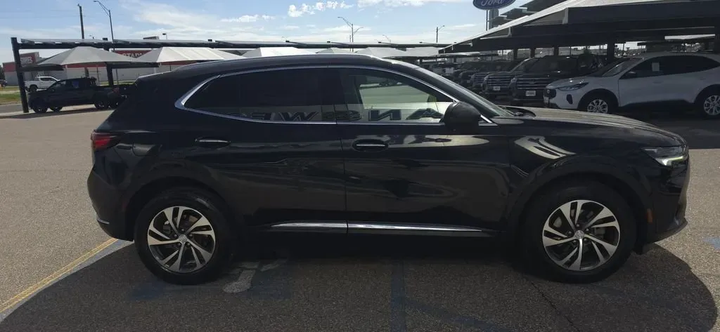 2021 Buick Envision | Photo 4 of 31