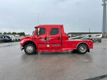 2007 Freightliner M2 106