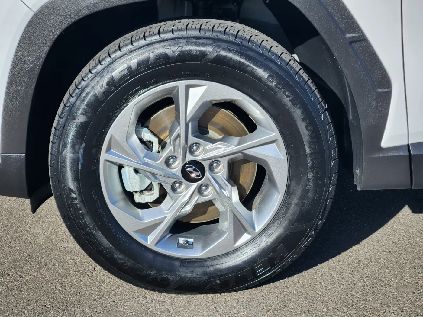 2022 Hyundai Tucson SE | Photo 5 of 20