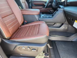 2026 GMC Sierra 3500HD Denali Ultimate | Thumbnail Photo 17 of 28