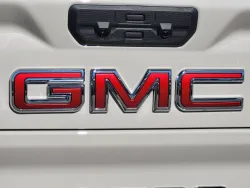 2026 GMC Sierra 2500HD AT4 | Thumbnail Photo 10 of 24