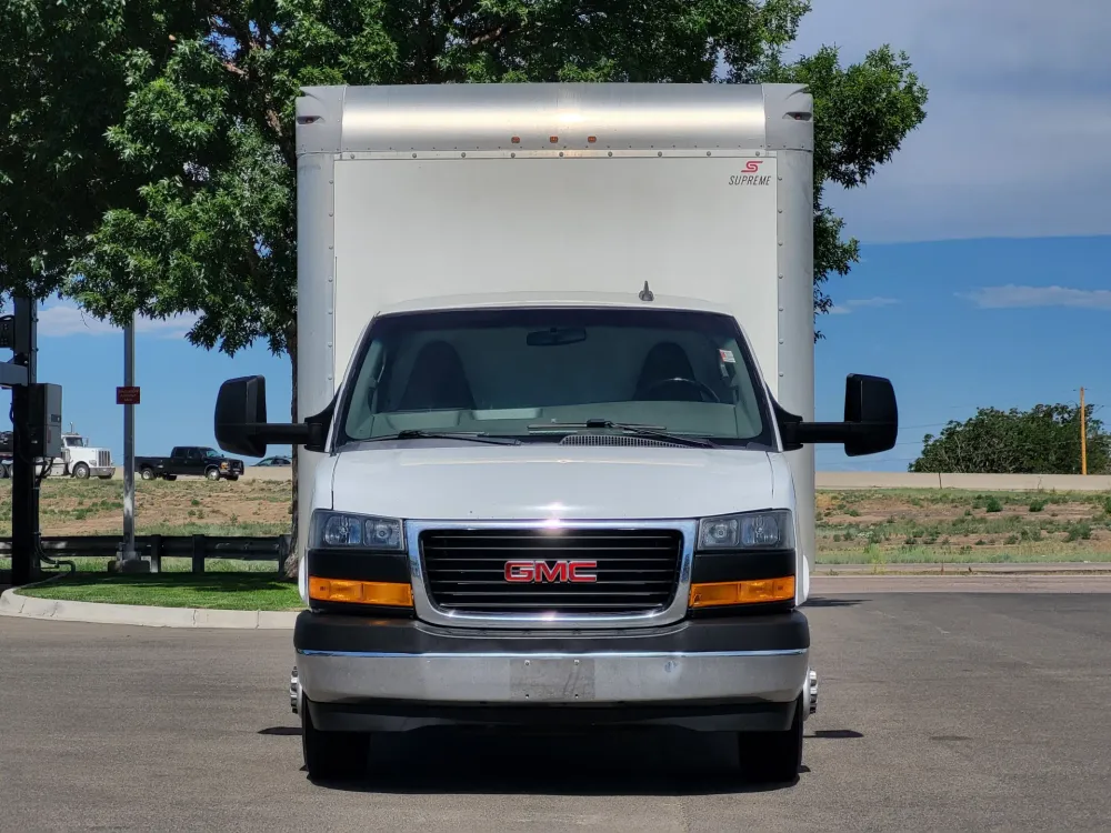2018 GMC Savana Commercial Cutaway CUTWAY
