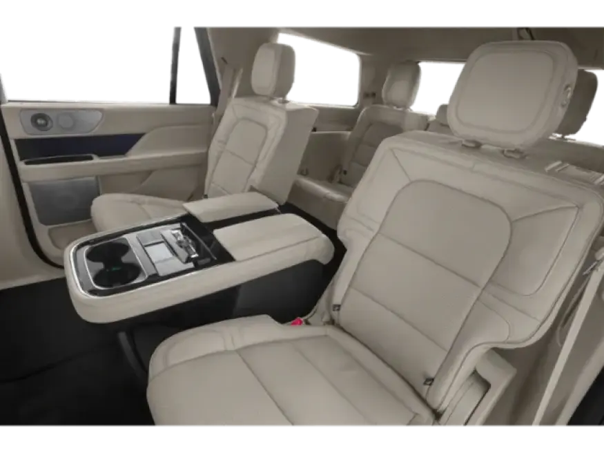2019 Lincoln Navigator | Photo 10 of 14