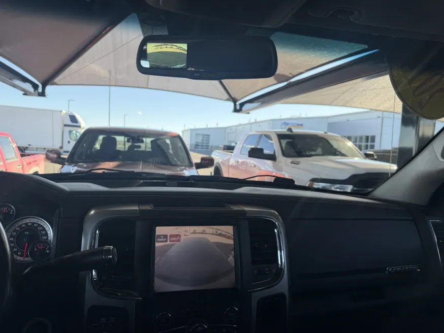 2014 RAM 3500 Laramie | Photo 15 of 17