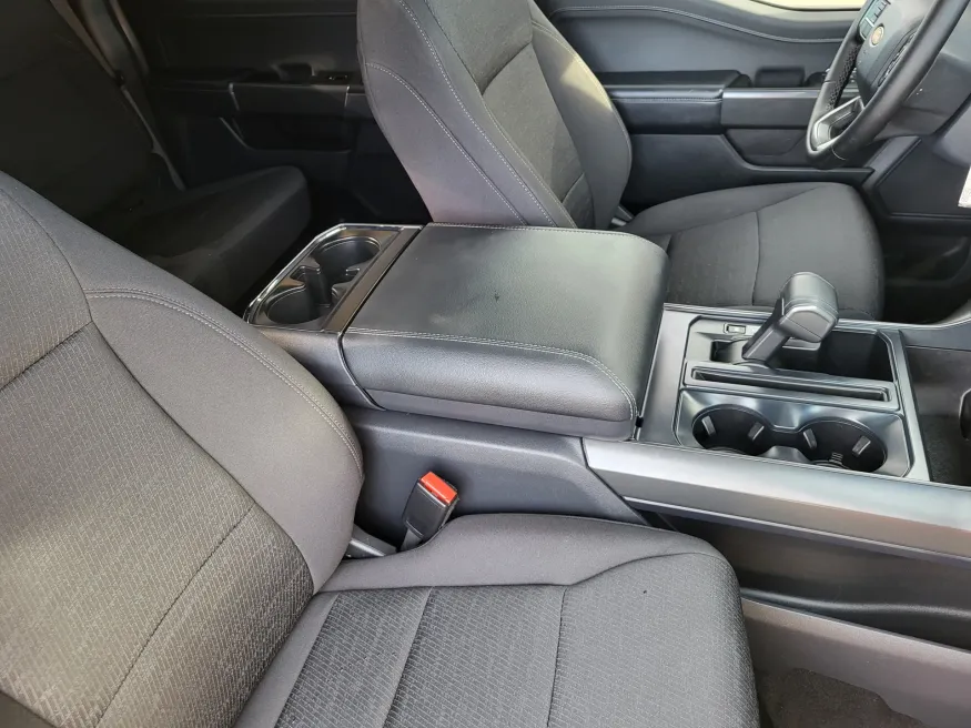 2024 Ford F-150 XLT | Photo 12 of 24