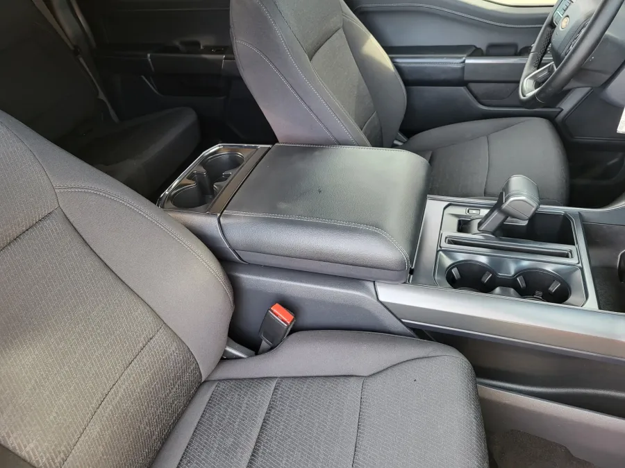 2024 Ford F-150 XLT | Photo 12 of 24
