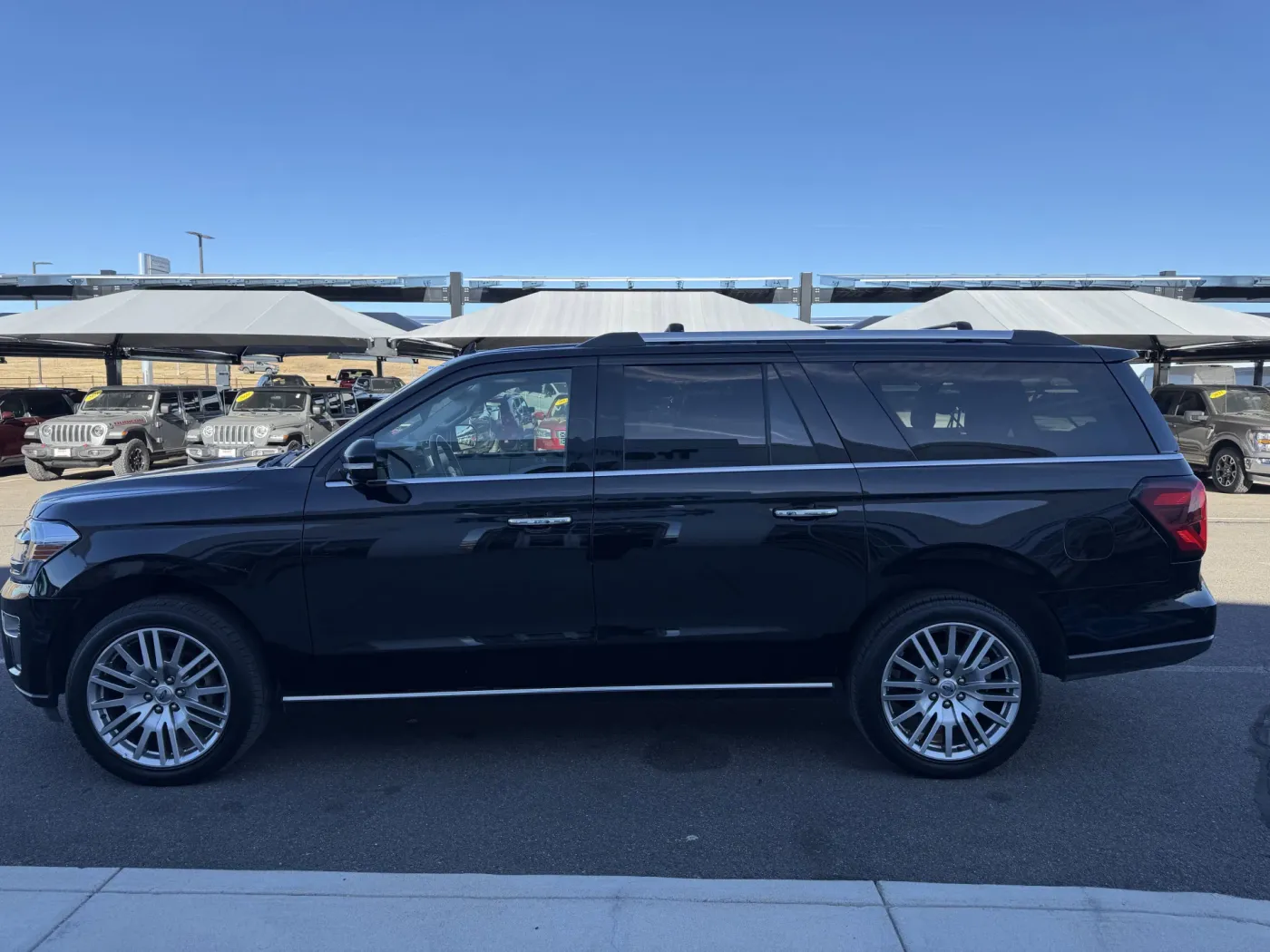 2024 Ford Expedition Max Limited | Photo 4 of 25