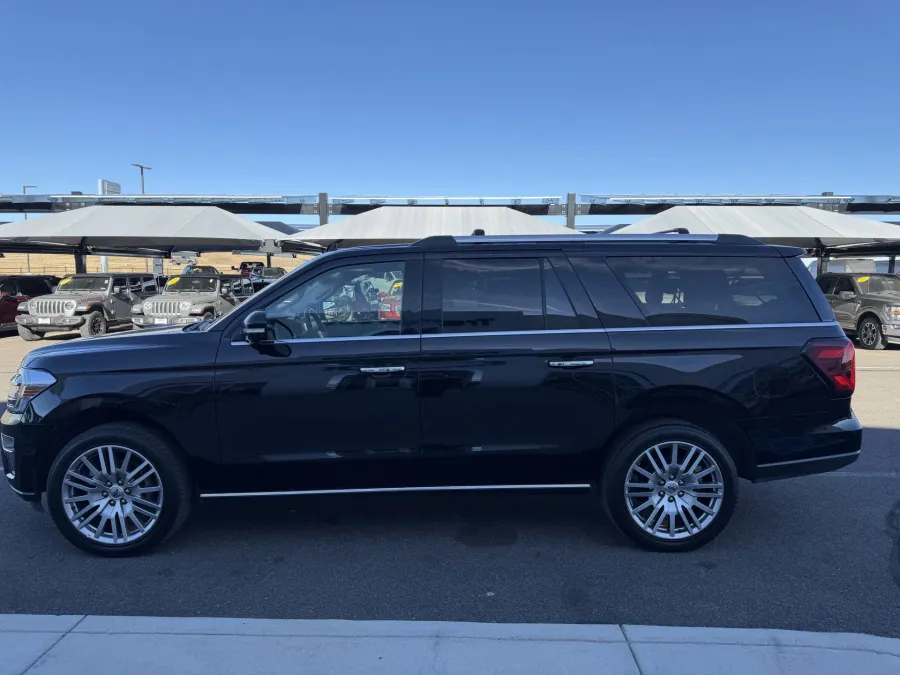 2024 Ford Expedition Max Limited | Photo 4 of 25