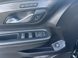 2024 GMC Terrain SLT | Thumbnail Photo 12 of 21