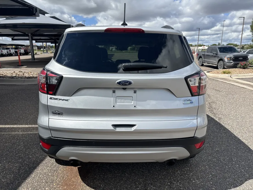 2018 Ford Escape SEL | Photo 3 of 18