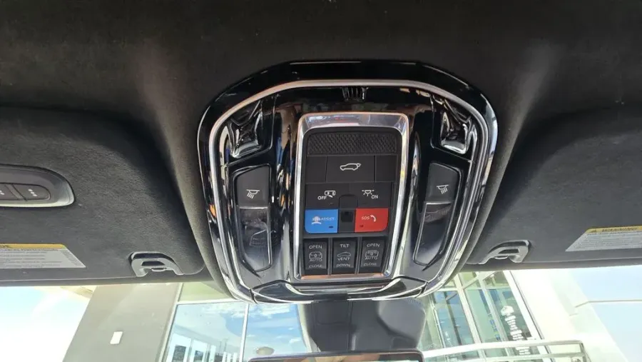 2022 Jeep Grand Wagoneer | Photo 36 of 45