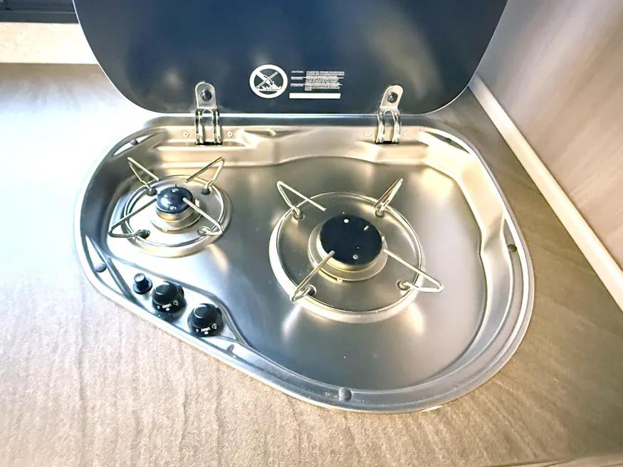 2019 Winnebago Navion 24D | Photo 7 of 13