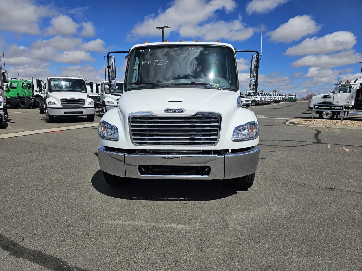 2024 Freightliner M2 106 | Photo 2 of 18