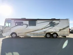2019 Newmar Ventana 4037 | Thumbnail Photo 22 of 31