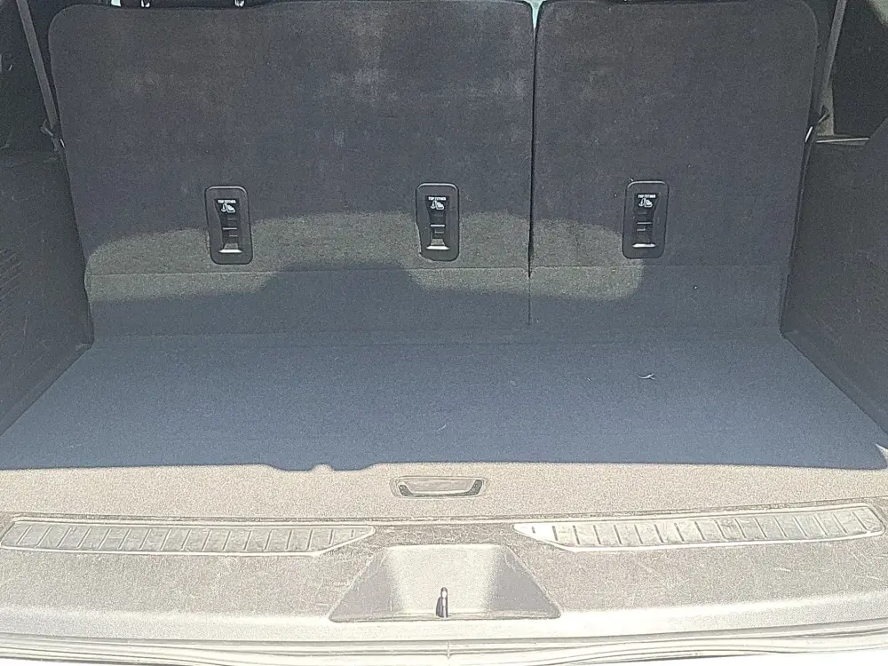 2024 GMC Yukon XL Denali - Photo 18