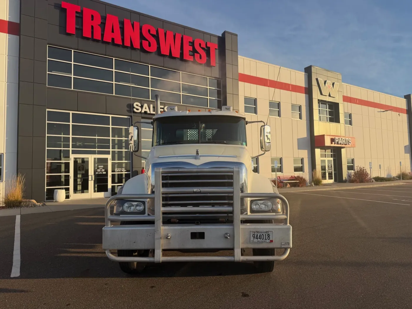 2015 Mack Granite | Photo 2 of 8