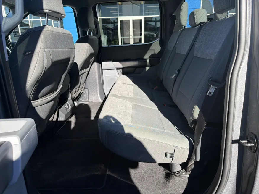2023 Ford F-150 XL | Photo 8 of 18