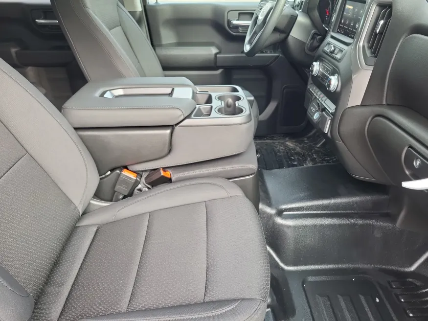 2026 GMC Sierra 1500 Pro | Photo 9 of 23