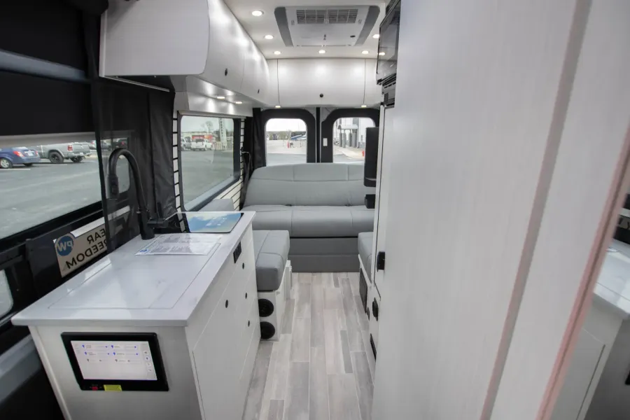 2026 Pleasure-way Ascent | Photo 3 of 20